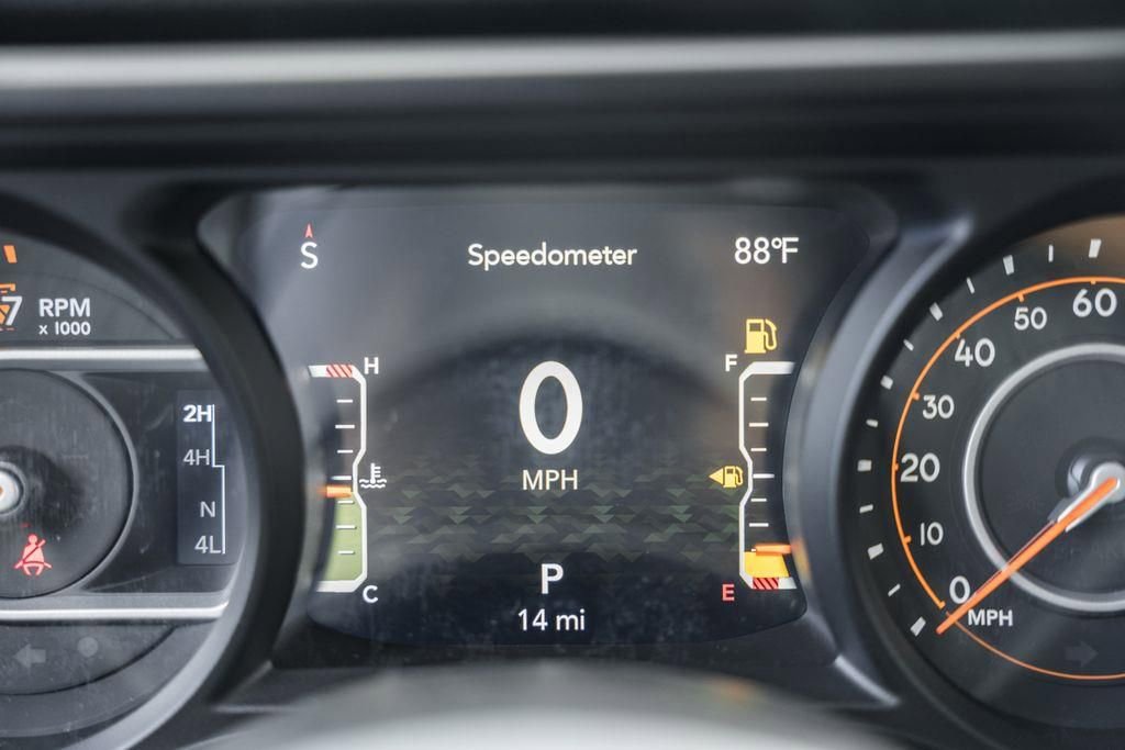 New 2025 Jeep Gladiator Sport AWD/4WD image 43