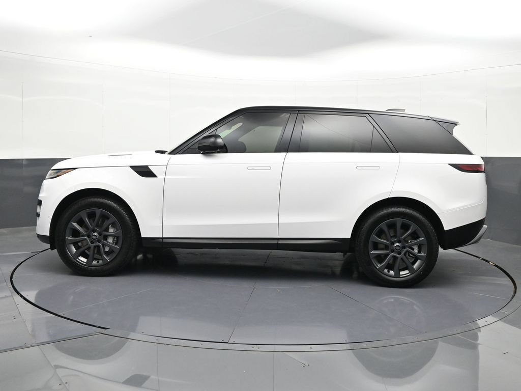 Used 2024 Land Rover Range Rover Sport SE AWD/4WD image 2