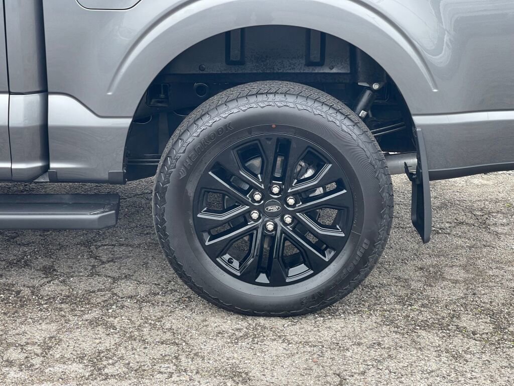 Certified 2025 Ford F150 Lariat w/ Equipment Group 502A High image 27