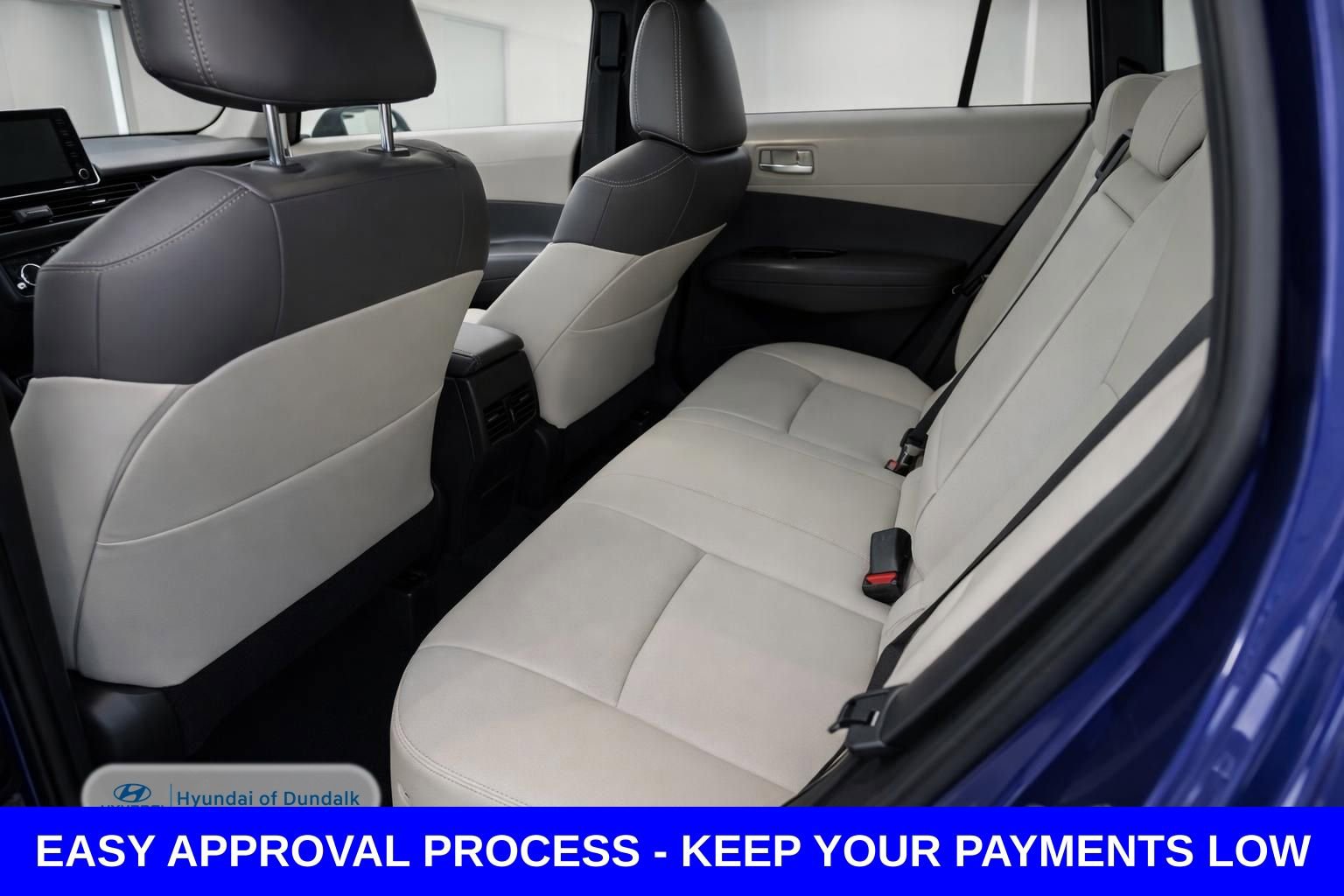 Used 2022 Toyota Corolla Cross XLE w/ Convenience Package FWD image 16