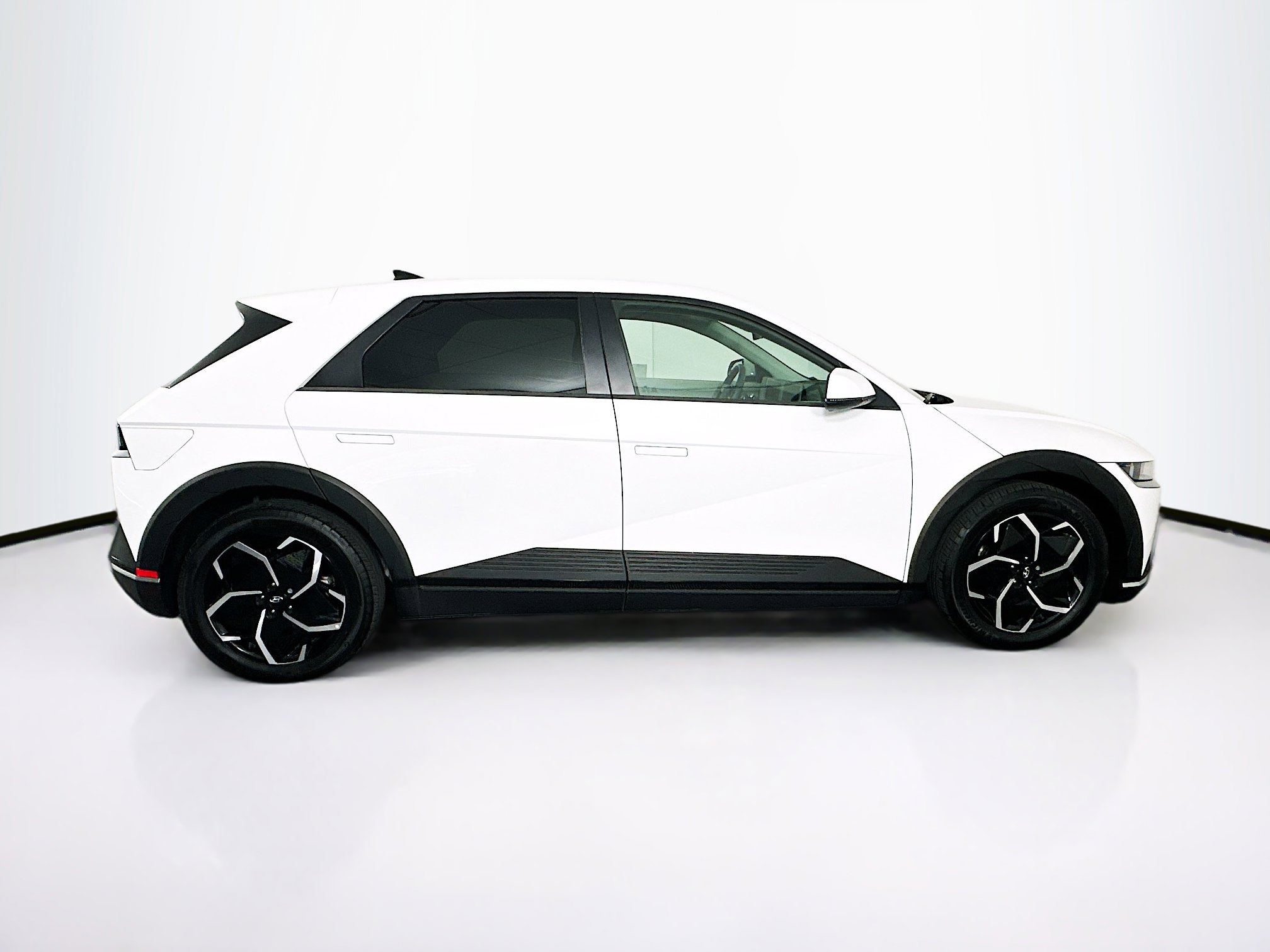 Used 2024 Hyundai Ioniq 5 SE RWD image 10