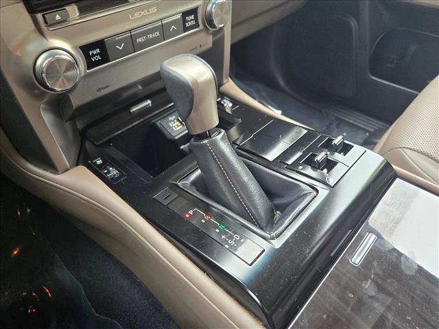 Used 2021 Lexus GX 460 w/ Accessory Package image 12