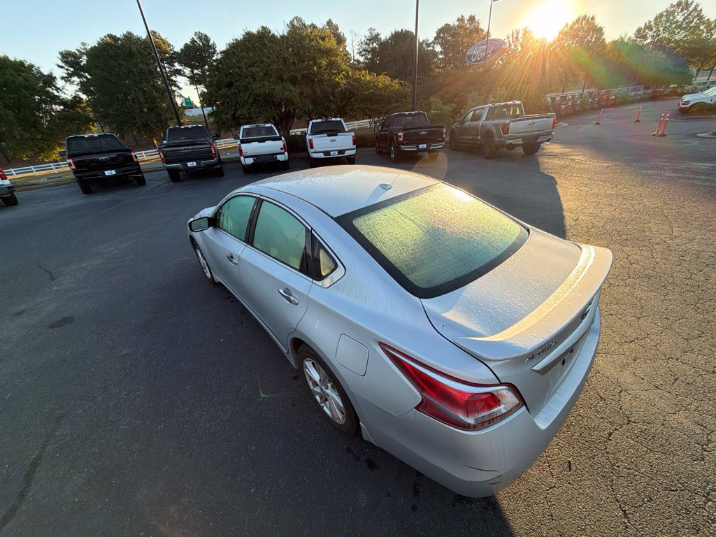 Used 2013 Nissan Altima 2.5 SV FWD image 25