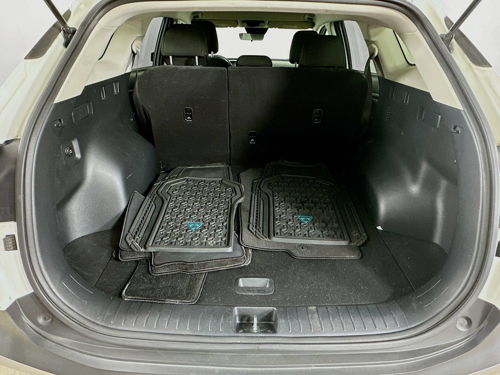 Used 2023 Kia Sportage LX FWD image 35