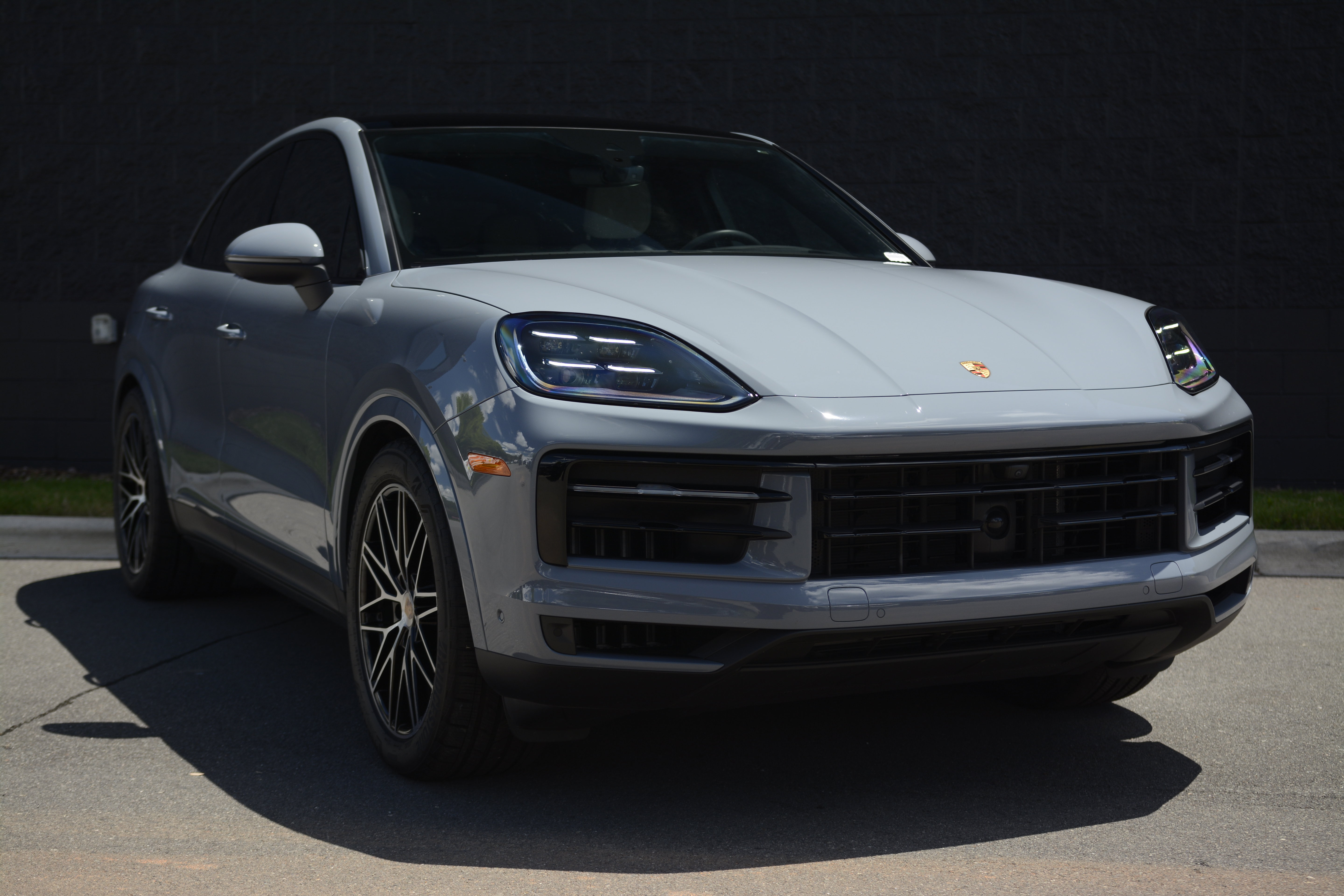 Certified 2026 Porsche Cayenne Coupe AWD/4WD image 9