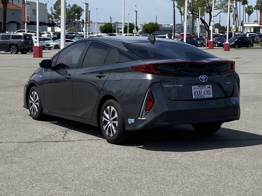 Certified 2021 Toyota Prius Prime XLE image 4