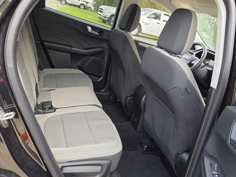 Certified 2021 Ford Escape SE w/ SE Sport Appearance Package FWD image 15