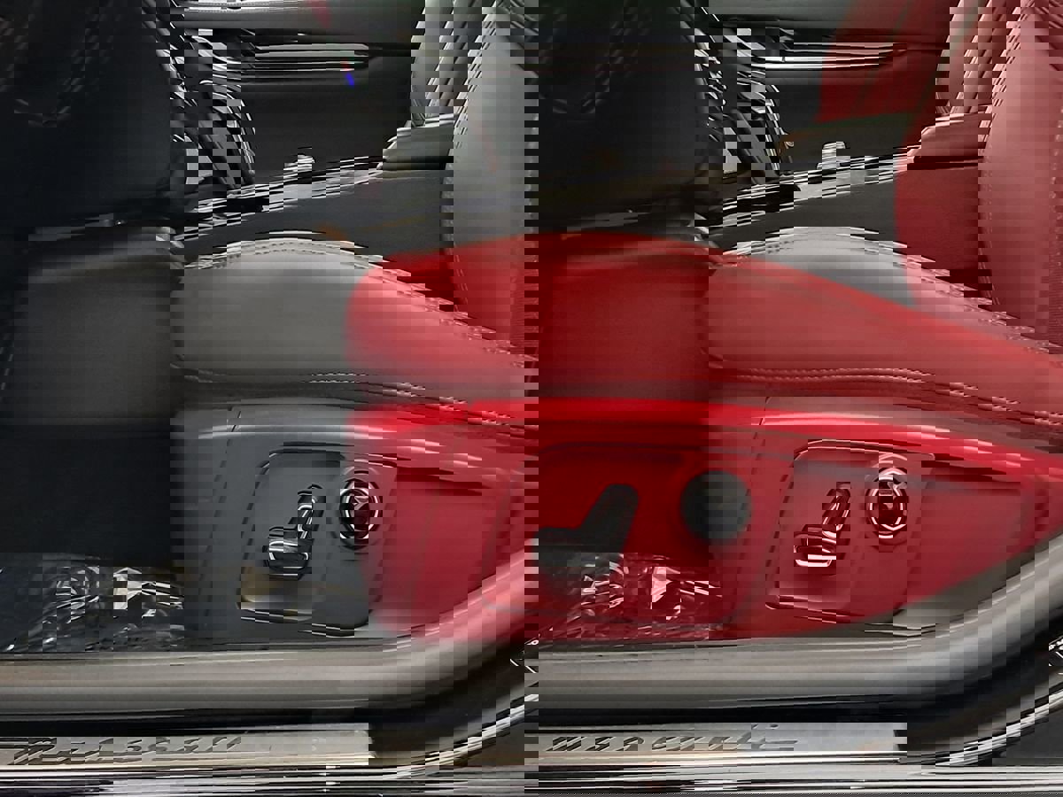 Used 2022 Maserati Ghibli Modena Q4 image 10