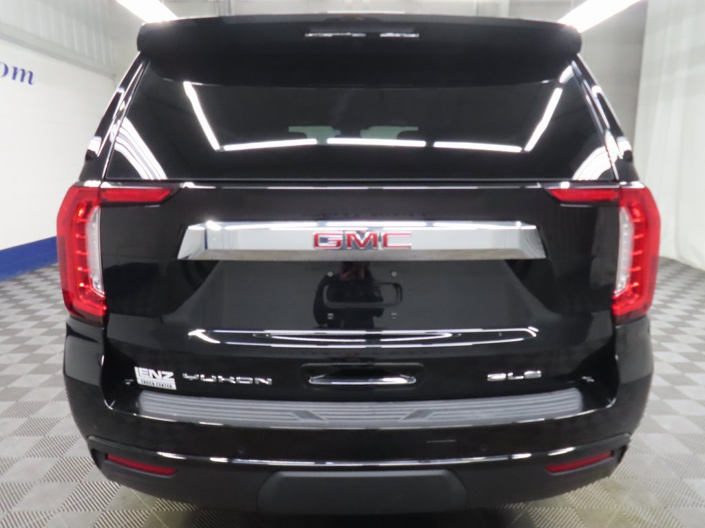 Used 2023 GMC Yukon SLE image 32