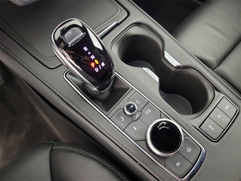 Certified 2025 Cadillac XT4 Premium Luxury image 28