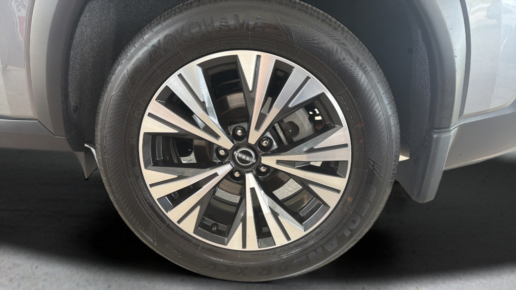 Certified 2023 Nissan Rogue SV AWD/4WD image 26