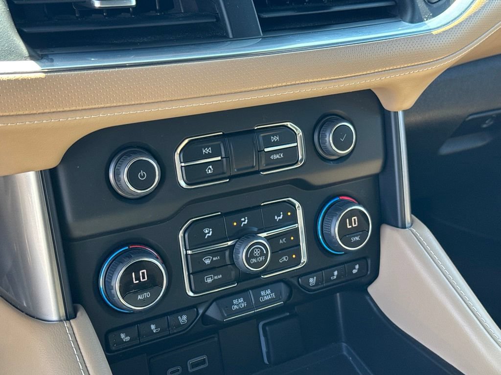 Used 2023 Chevrolet Tahoe Premier AWD/4WD image 23