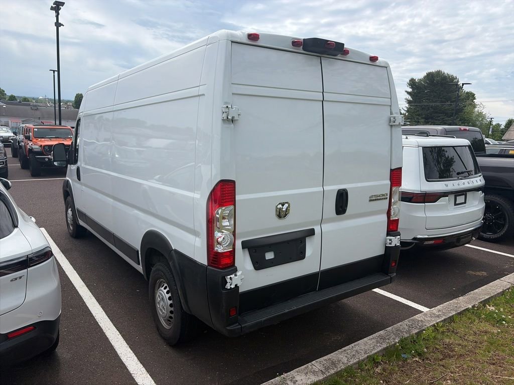 Used 2025 RAM ProMaster 2500 w/ Convenience Group FWD image 5