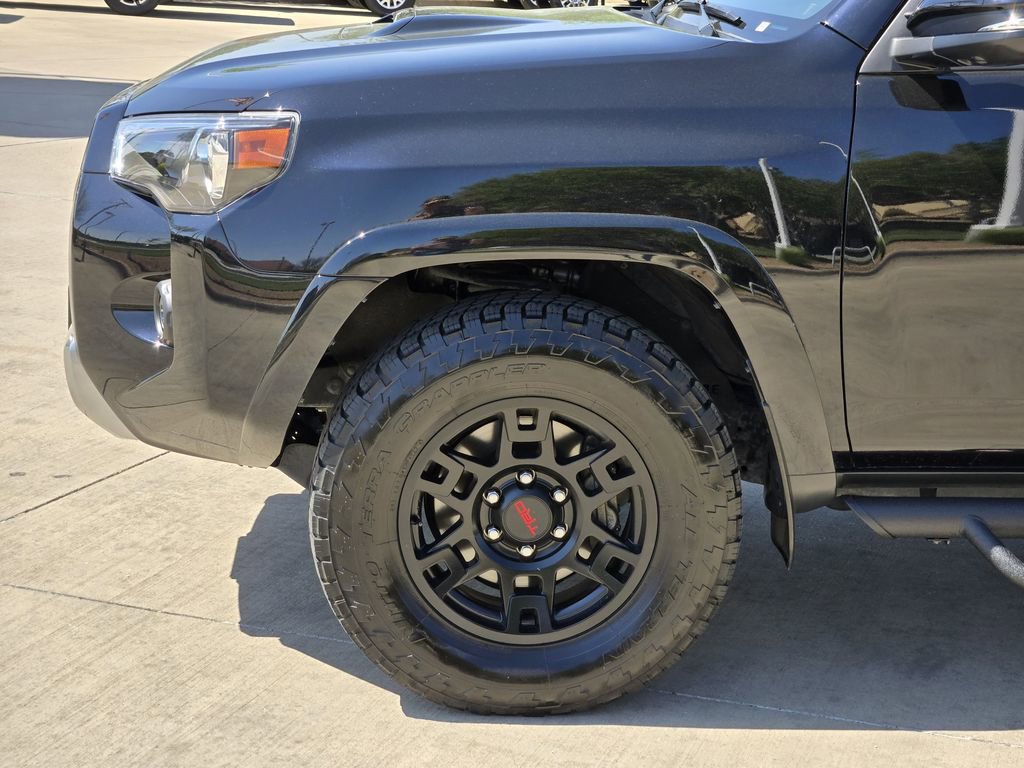Used 2024 Toyota 4Runner TRD Off-Road Premium w/ Off Road Premium Plus Package image 6