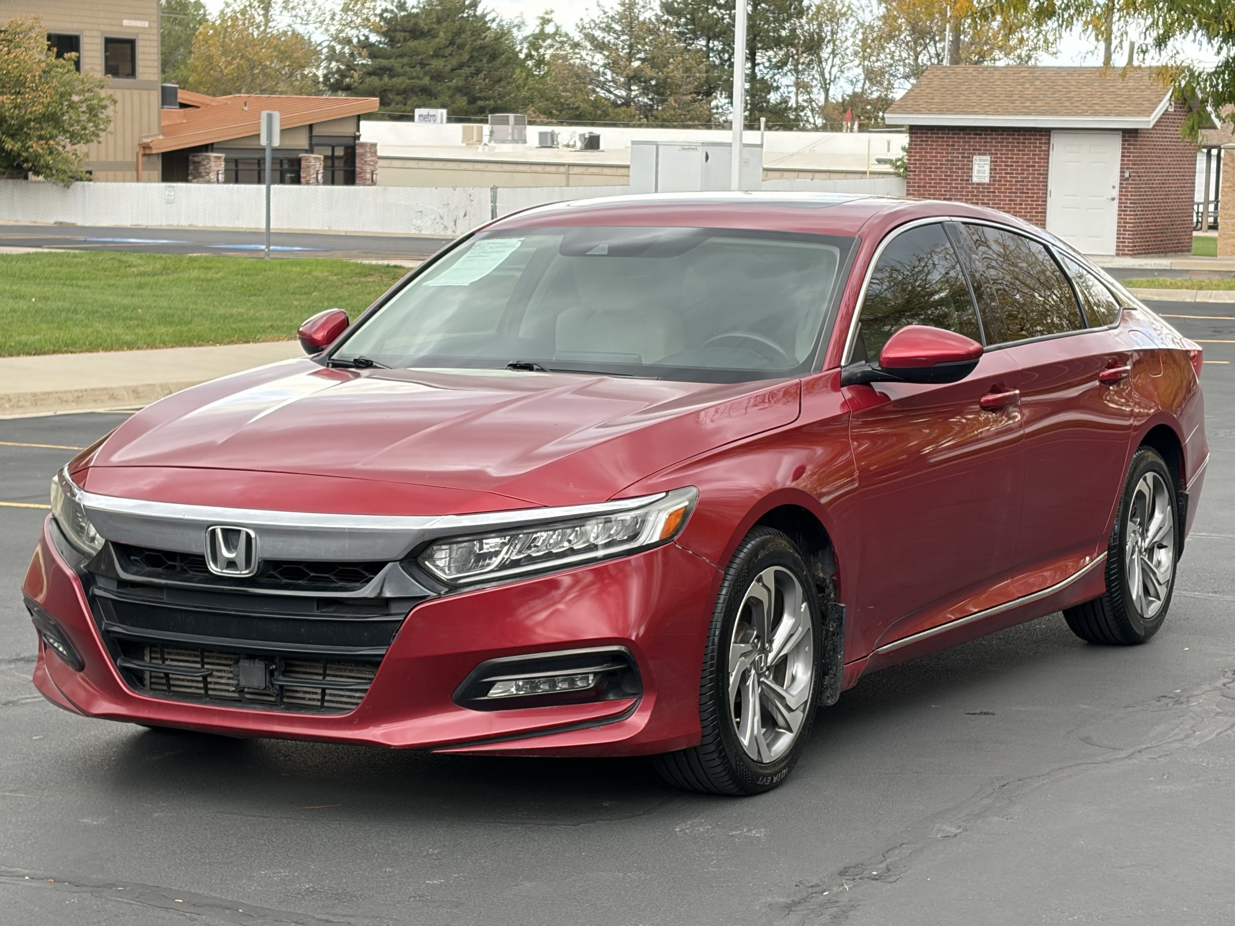 Used 2018 Honda Accord EX-L image 2