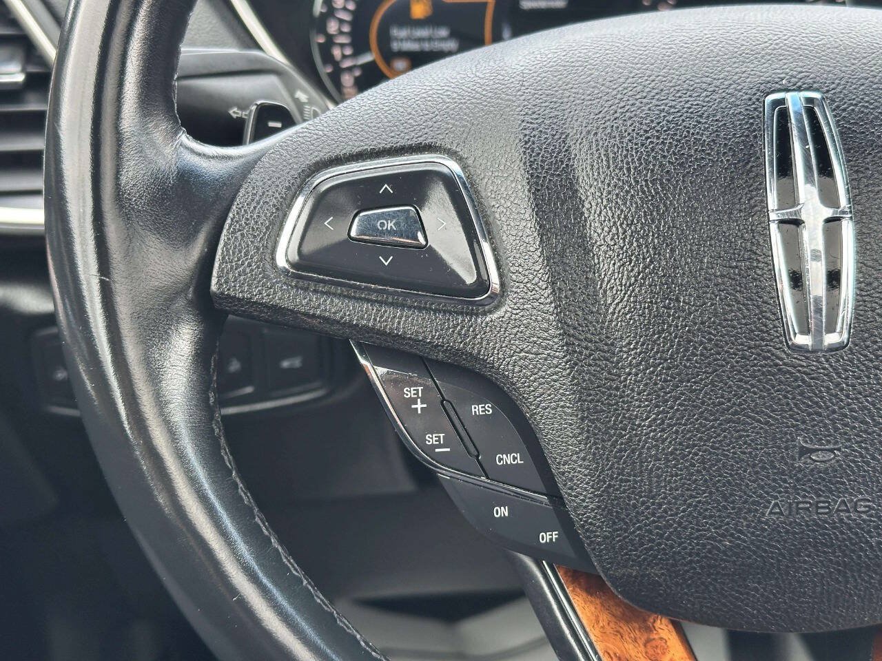 Used 2017 Lincoln MKX Reserve AWD/4WD image 31