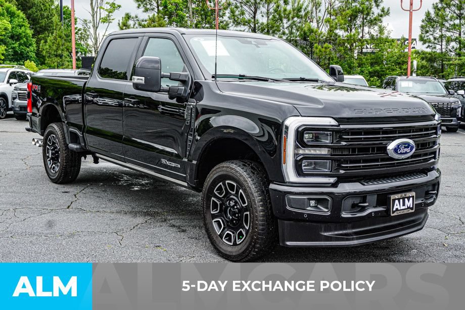 Used 2025 Ford F350 Platinum AWD/4WD image 3