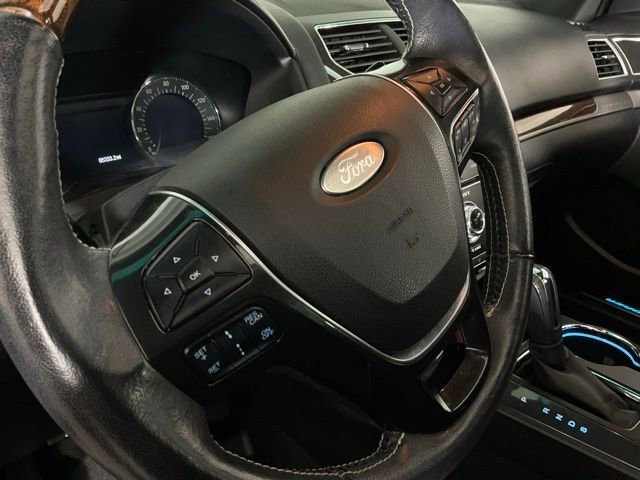 Used 2016 Ford Explorer Platinum image 16