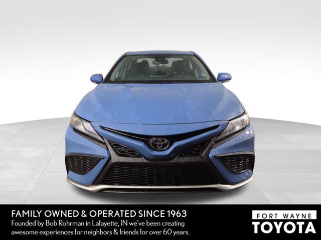 Used 2024 Toyota Camry XSE FWD image 3