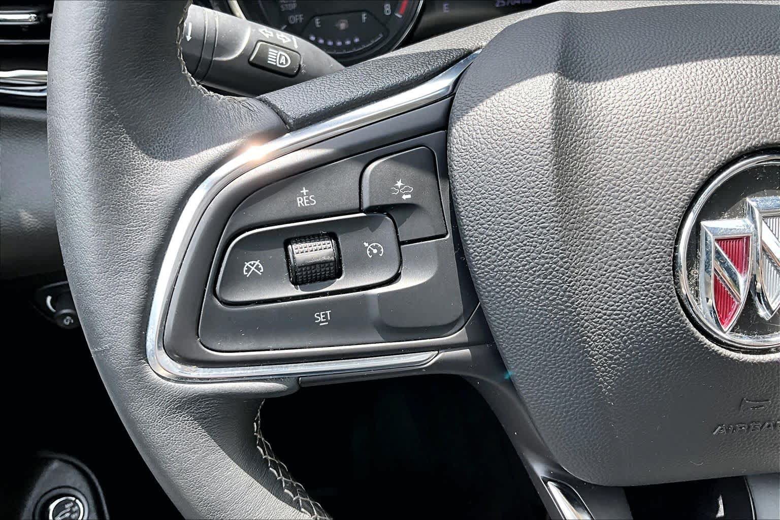 Used 2023 Buick Encore GX Select w/ Sport Touring Package FWD image 22