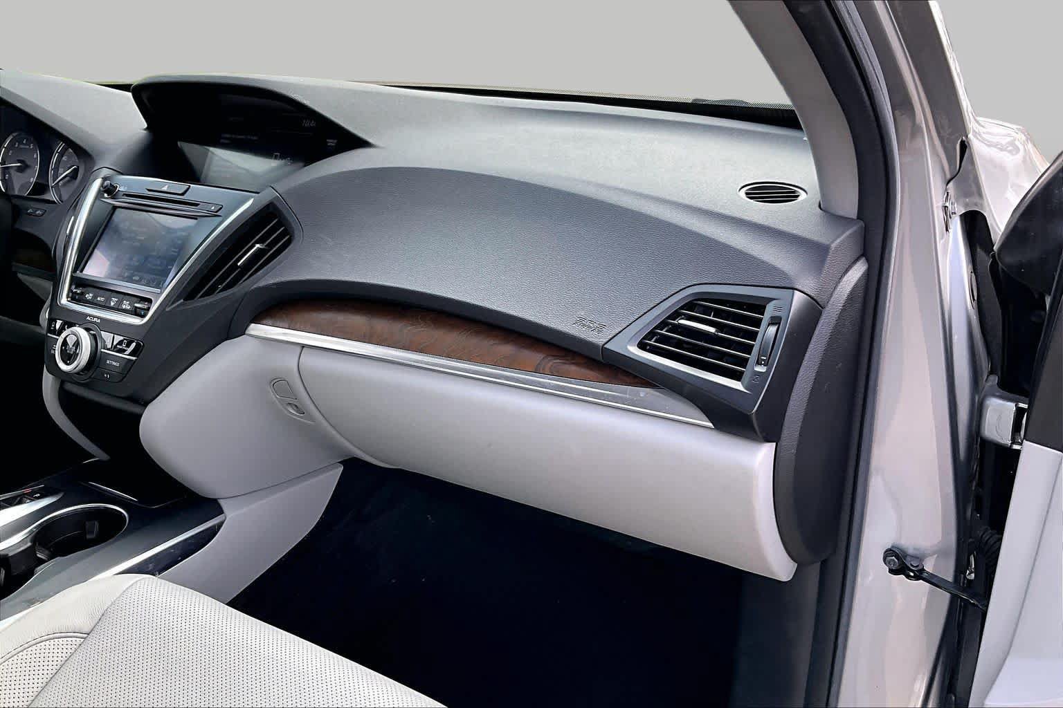 Used 2020 Acura MDX w/ Technology Package FWD image 15