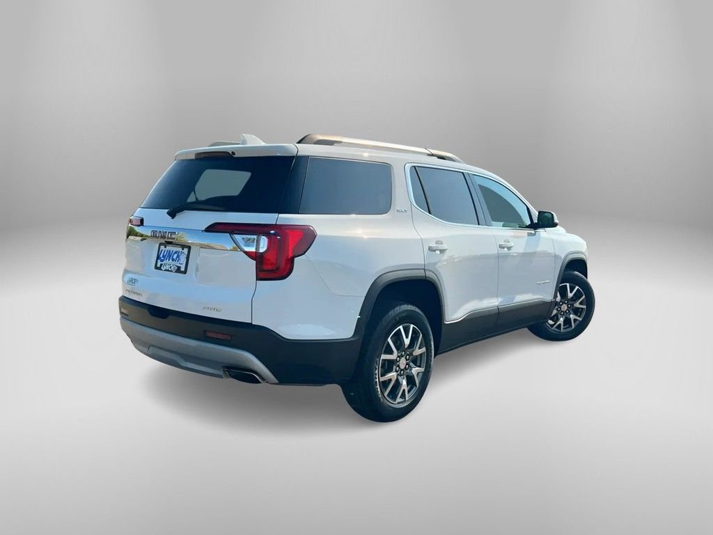 Used 2023 GMC Acadia SLT w/ LPO, Floor Liner Package image 4