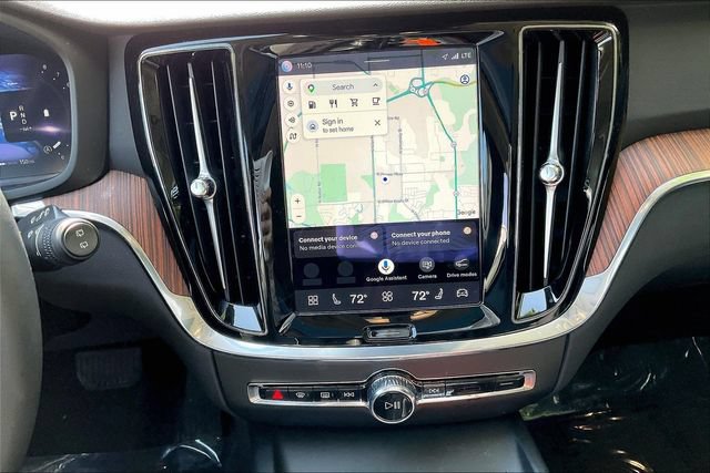 Certified 2024 Volvo V60 B5 Cross Country Plus AWD/4WD image 8