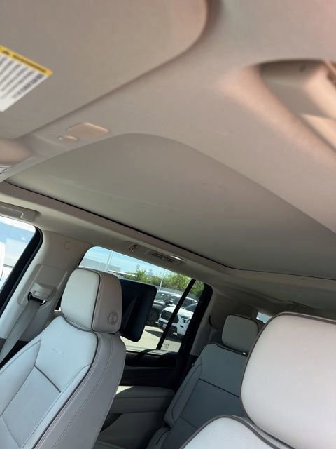 Used 2021 GMC Yukon XL Denali w/ Denali Ultimate Package image 14