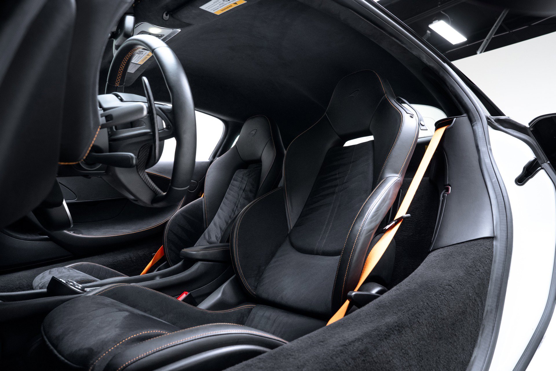 Used 2019 McLaren 570S Coupe image 2