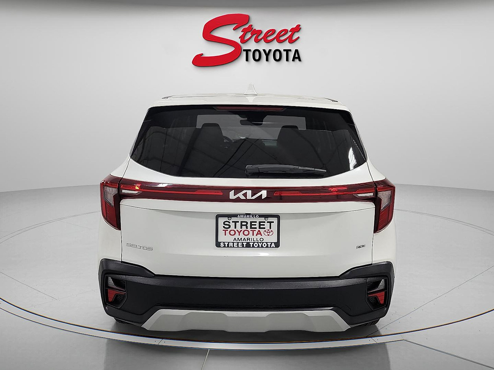 Used 2026 Kia Seltos LX AWD/4WD image 3