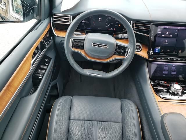 Used 2024 Jeep Grand Wagoneer Series III w/ Rear Seat Video Group 1 AWD/4WD image 19