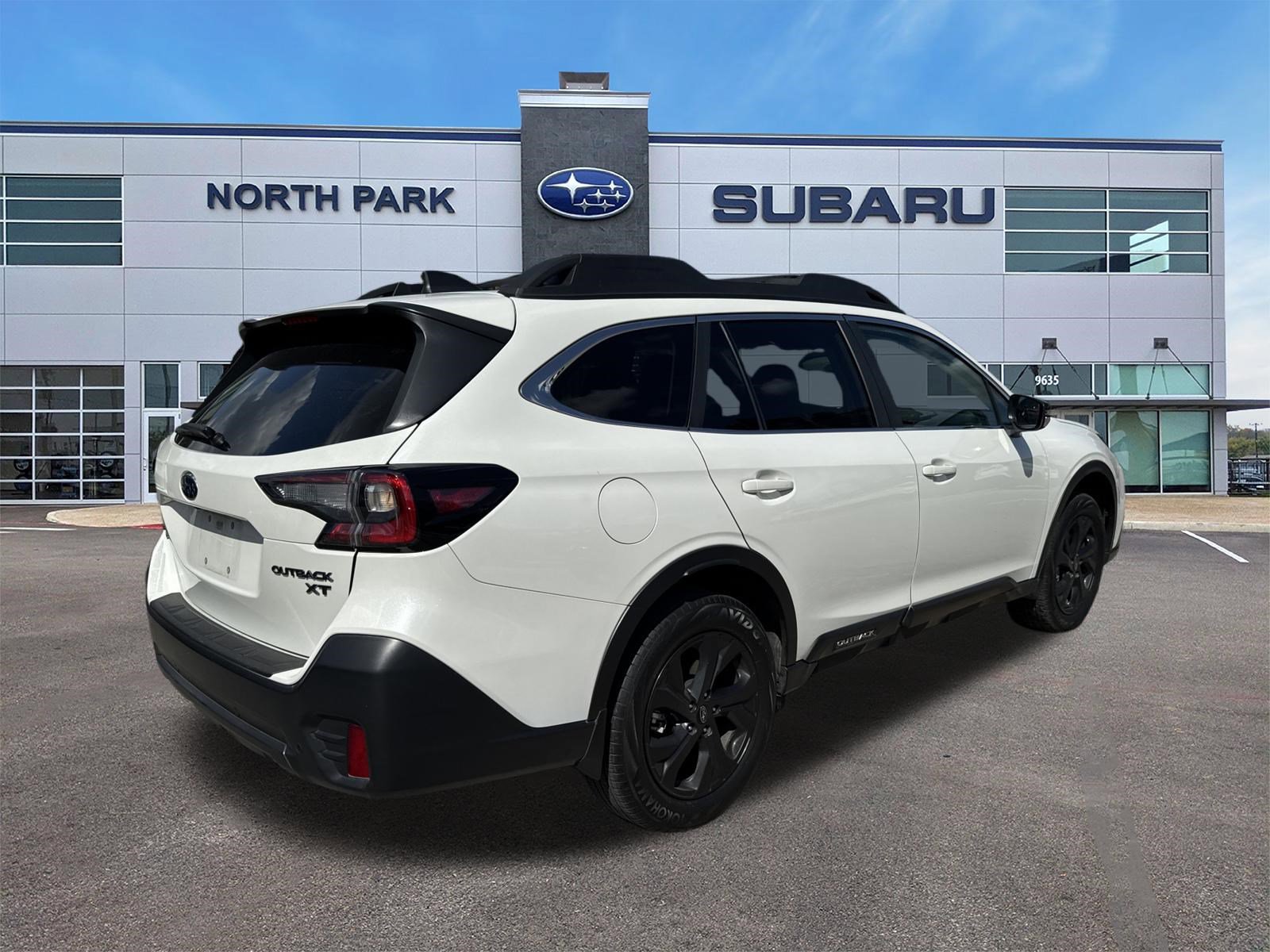 Used 2020 Subaru Outback Onyx Edition XT w/ Popular Package #2 AWD/4WD image 3