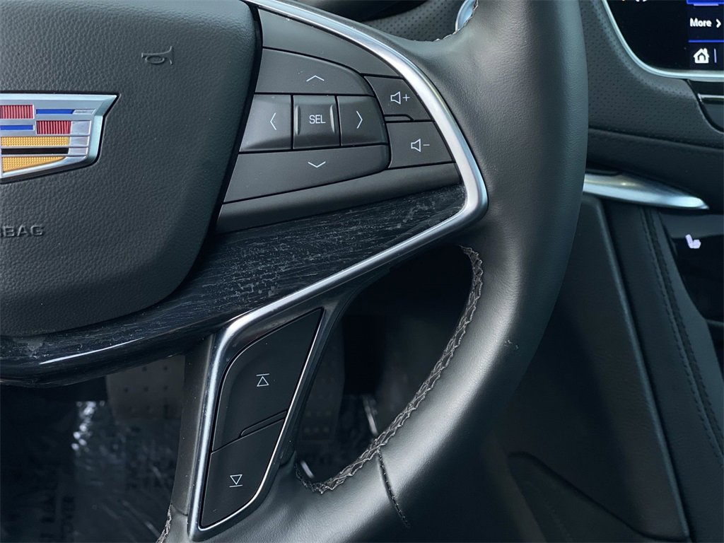 Certified 2025 Cadillac XT5 Premium Luxury image 13