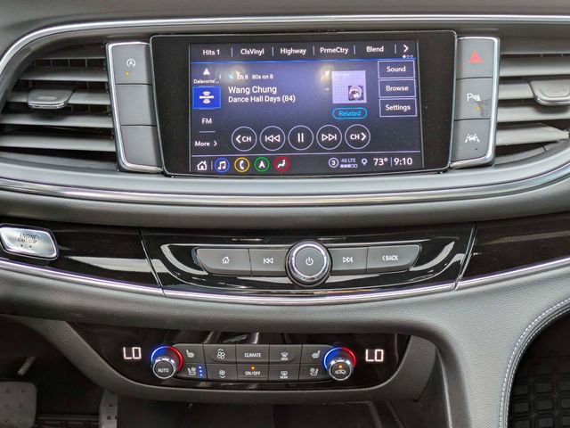 Used 2023 Buick Enclave Avenir image 23