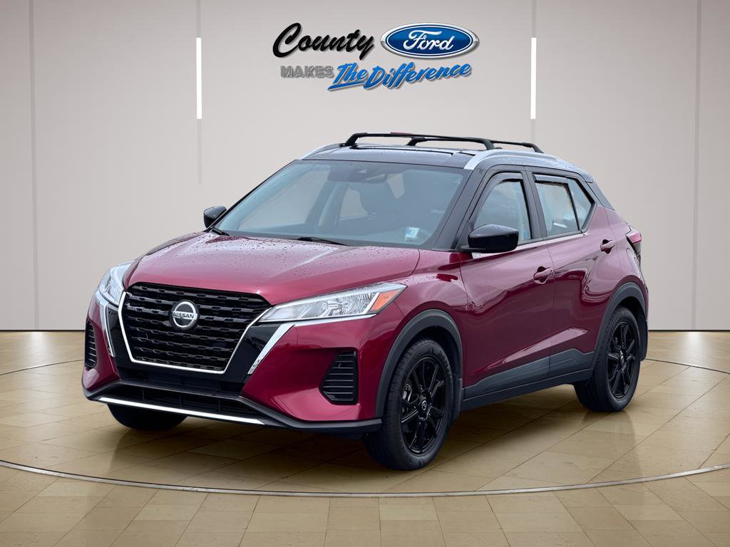 Used 2021 Nissan Kicks SV FWD image 2