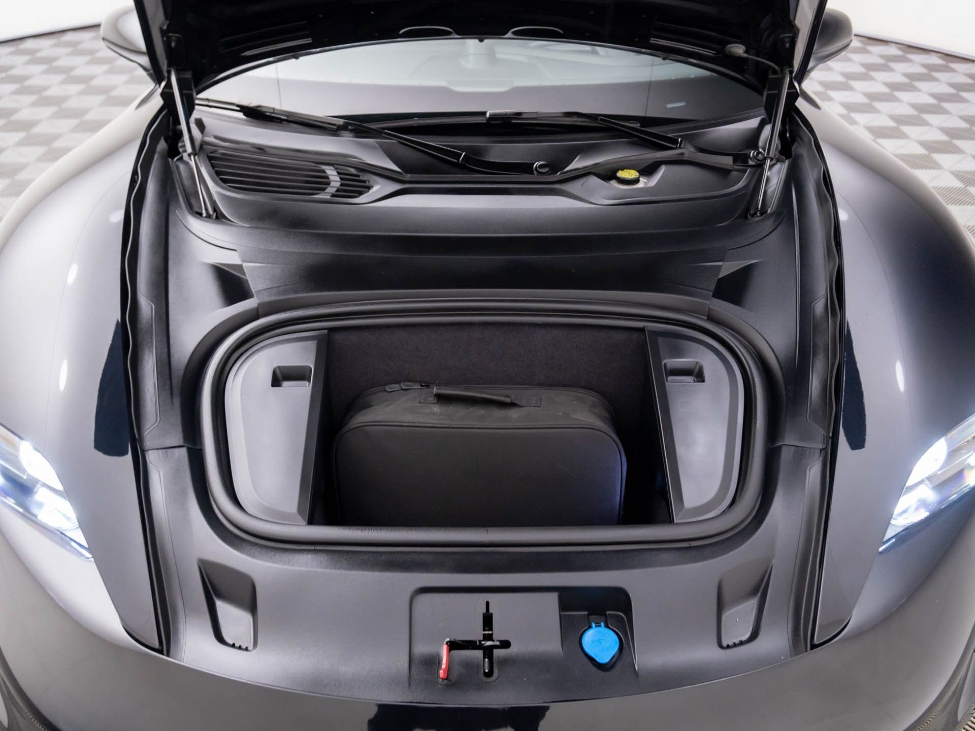 Certified 2021 Porsche Taycan 4S image 31