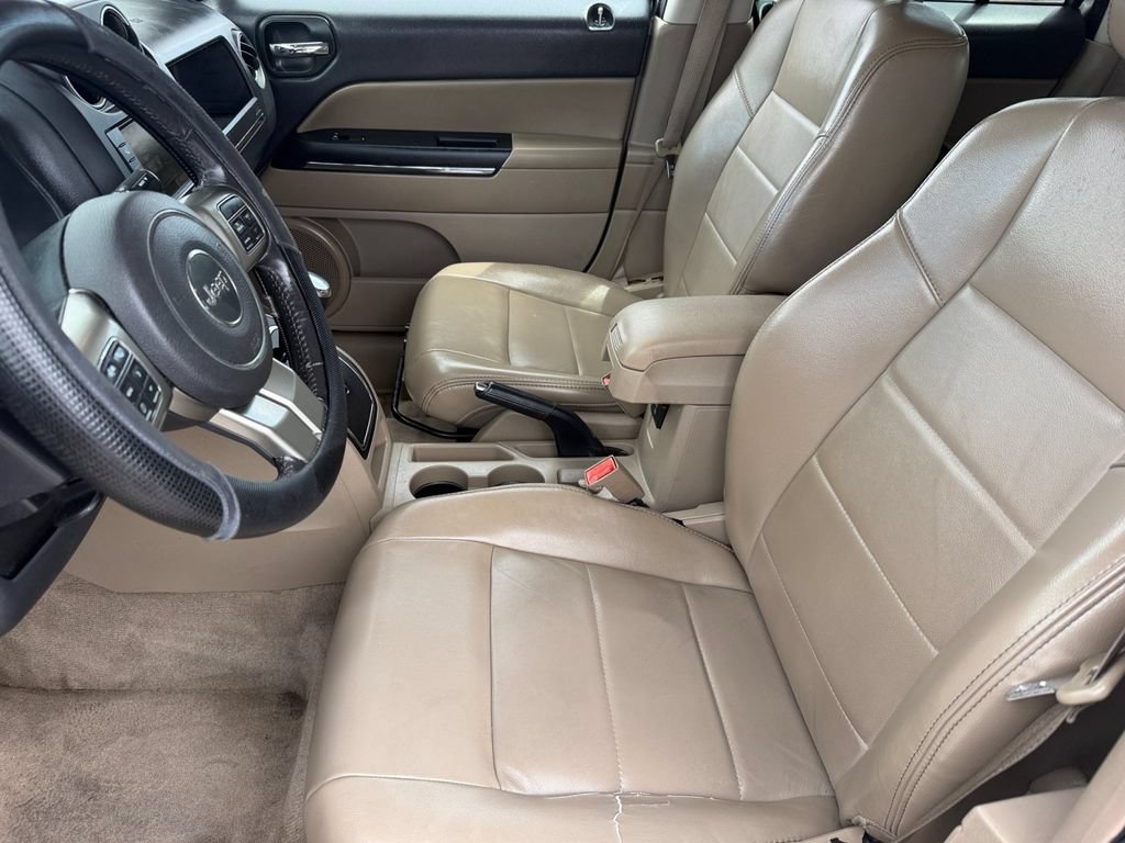 Used 2014 Jeep Patriot Limited w/ Sun/Sound Group AWD/4WD image 10