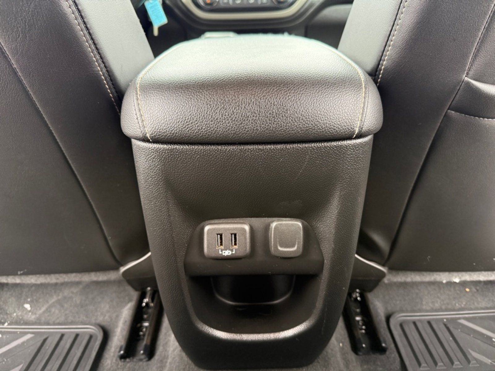 Used 2020 GMC Canyon Denali image 32