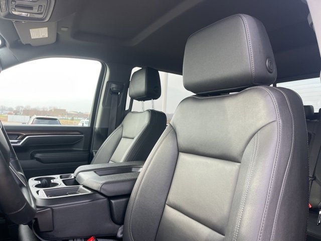 Used 2025 Chevrolet Silverado 2500 LT w/ Z71 Chrome Sport Edition image 19