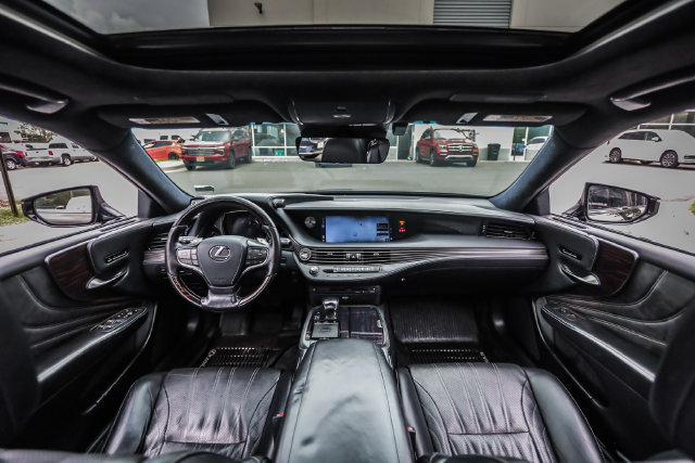Used 2018 Lexus LS 500 AWD w/ Luxury Package image 49