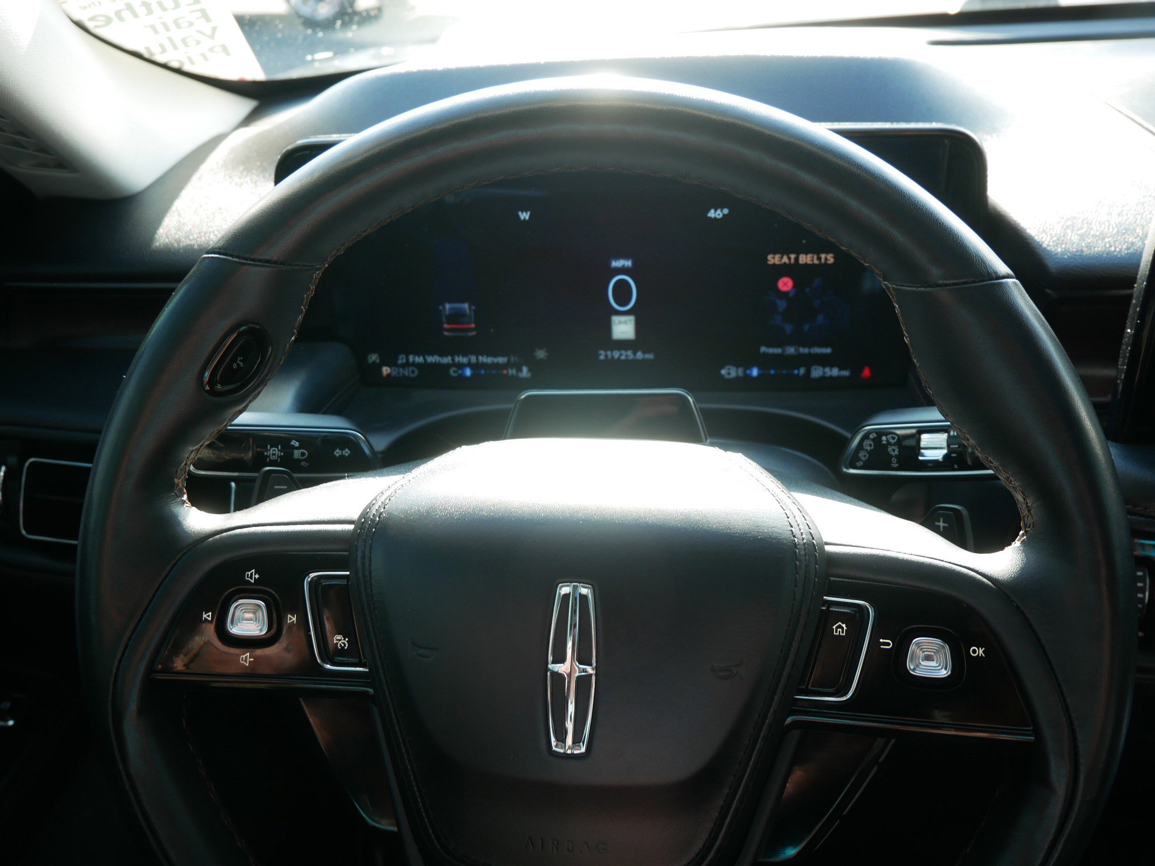 Used 2025 Lincoln Aviator Reserve w/ Equipment Group 201A image 25