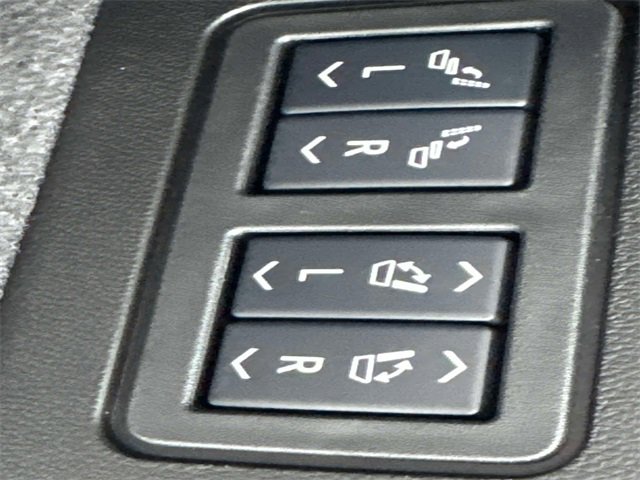 New 2025 Cadillac XT6 Premium Luxury w/ Technology Package image 7