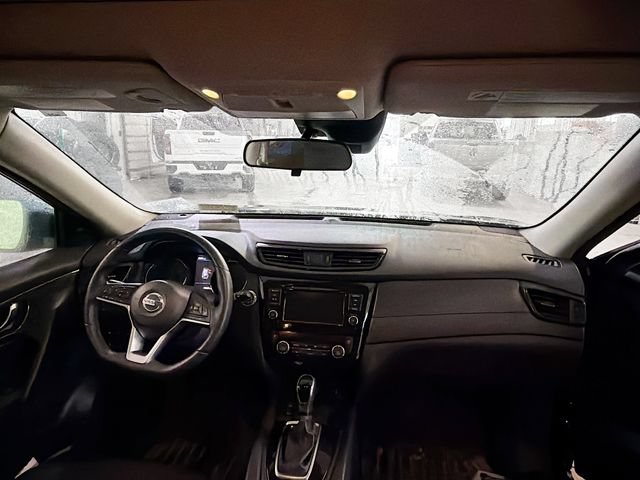 Used 2020 Nissan Rogue SV AWD/4WD image 10