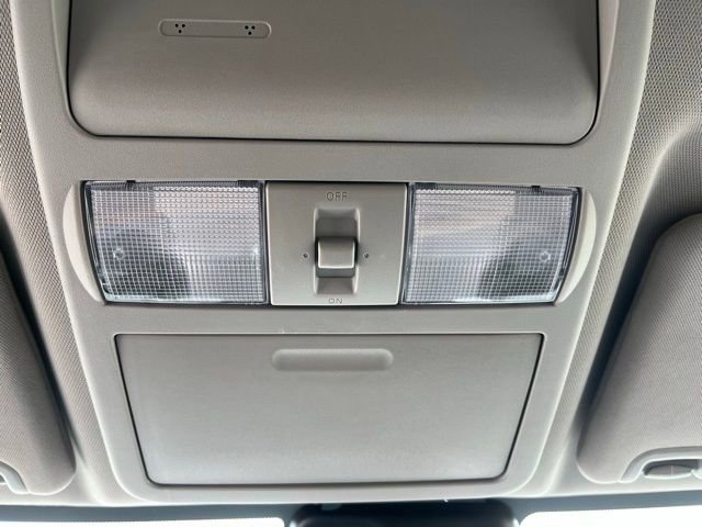 Used 2024 Nissan Frontier SV w/ SV Convenience Package image 25