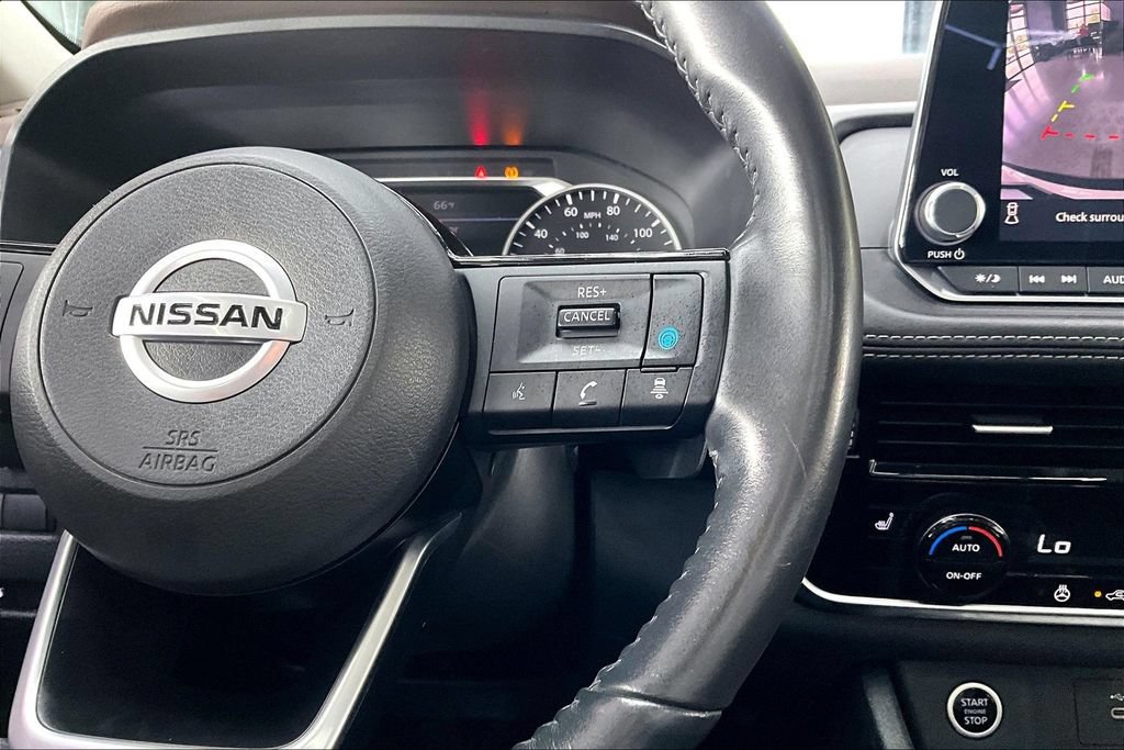 Used 2021 Nissan Rogue SV AWD/4WD image 12
