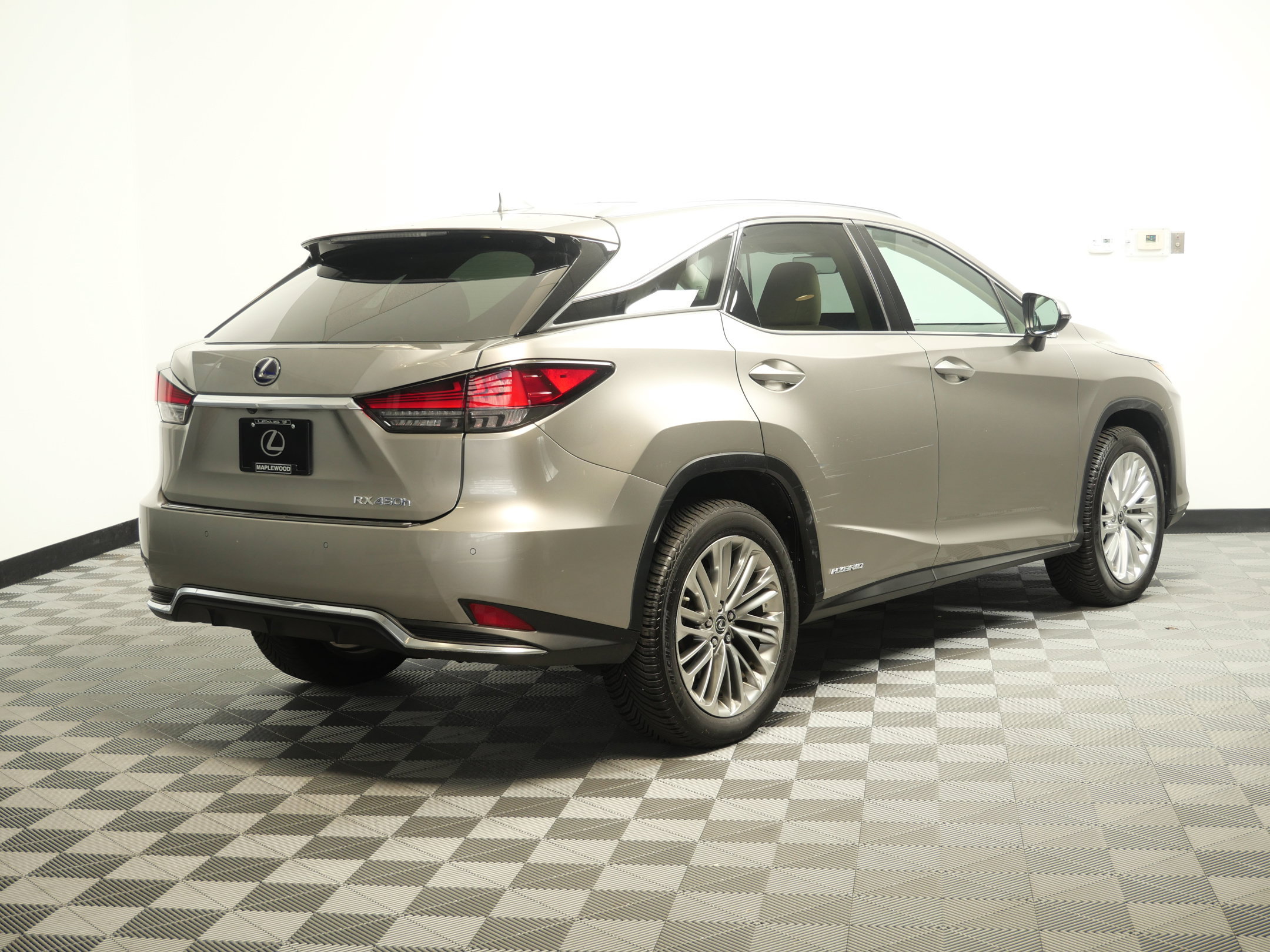 Used 2020 Lexus RX 450h AWD w/ Luxury Package image 8