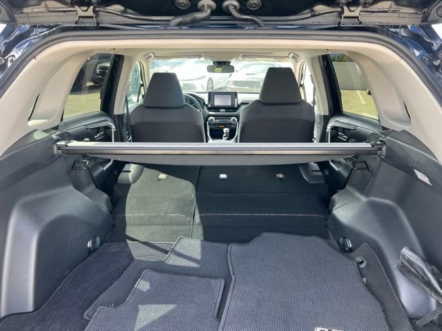 Used 2019 Toyota RAV4 XLE w/ Convenience Package FWD image 44