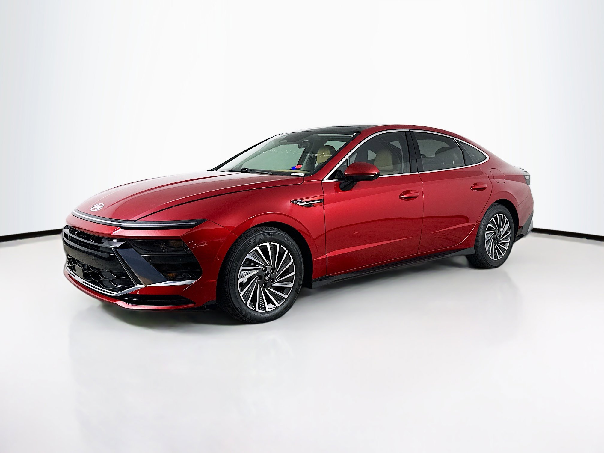 Used 2025 Hyundai Sonata Limited FWD image 4