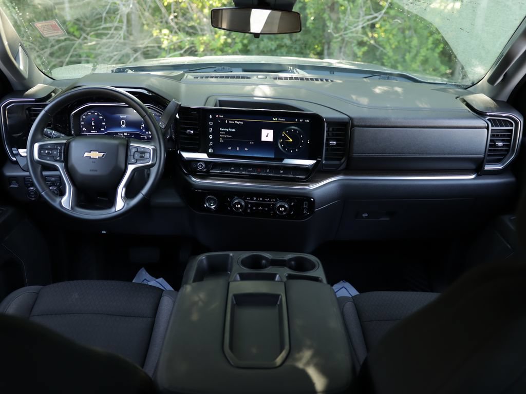 Used 2023 Chevrolet Silverado 1500 LT AWD/4WD image 20