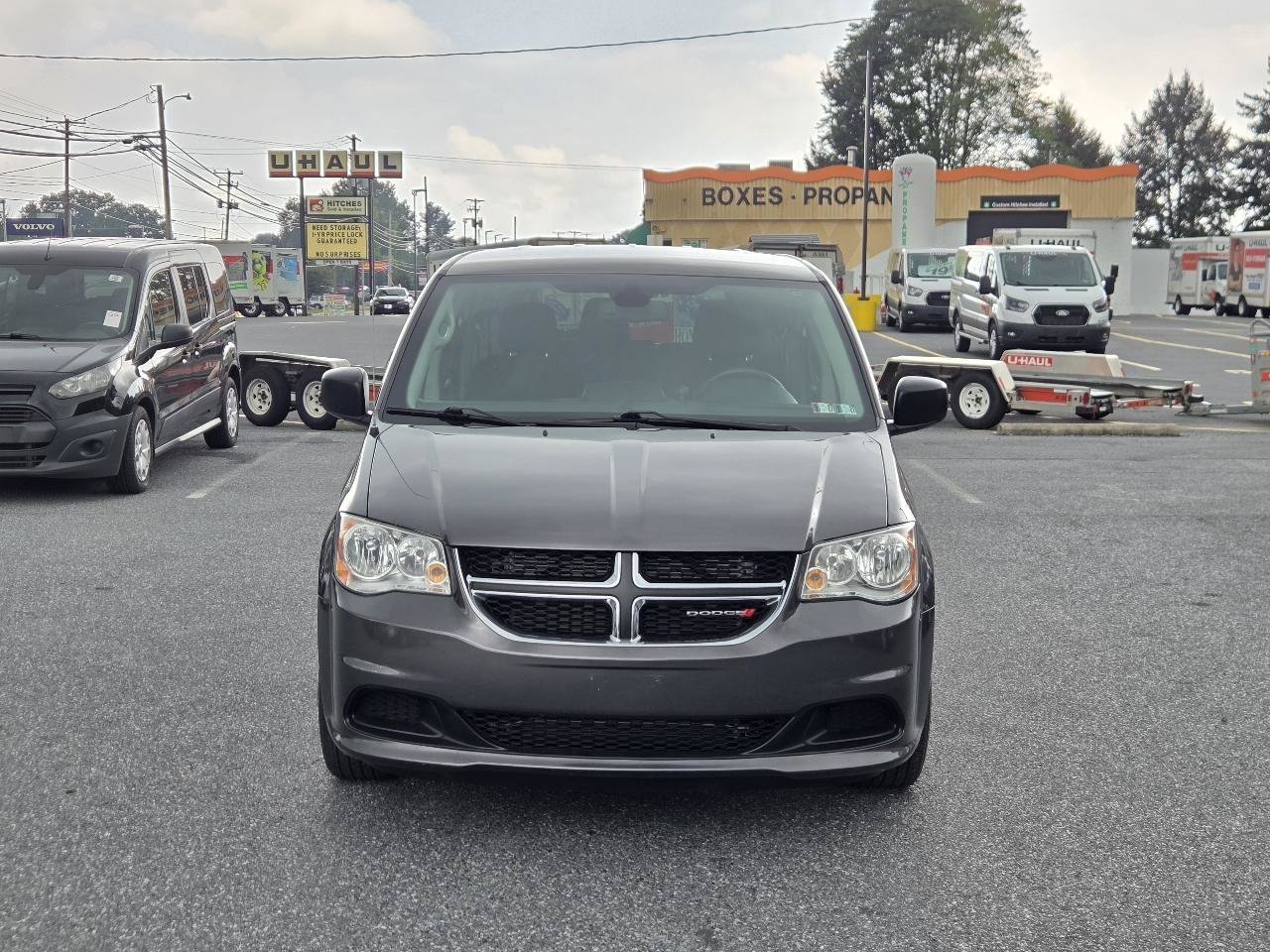 Used 2018 Dodge Grand Caravan SE w/ UConnect Hands-Free Group FWD image 5
